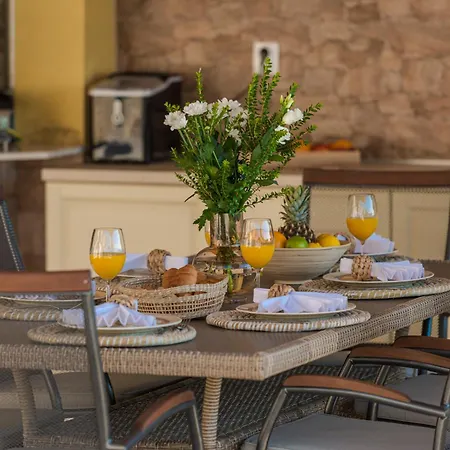 Villa Tea