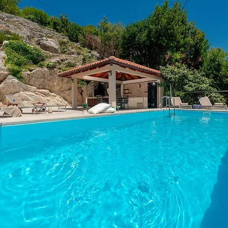 Tea Villa